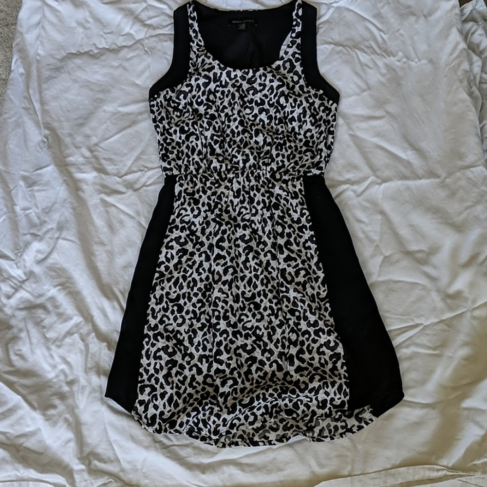 BANANA REPUBLIC leopard print dress